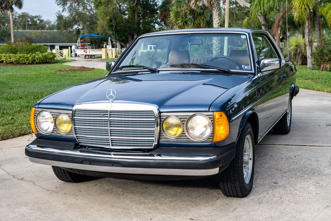 1984 Mercedes-Benz E-Class - Image 7 of 31
