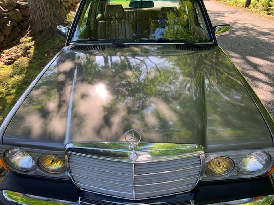 1984 Mercedes-Benz W123 Sedan - Image 16 of 31