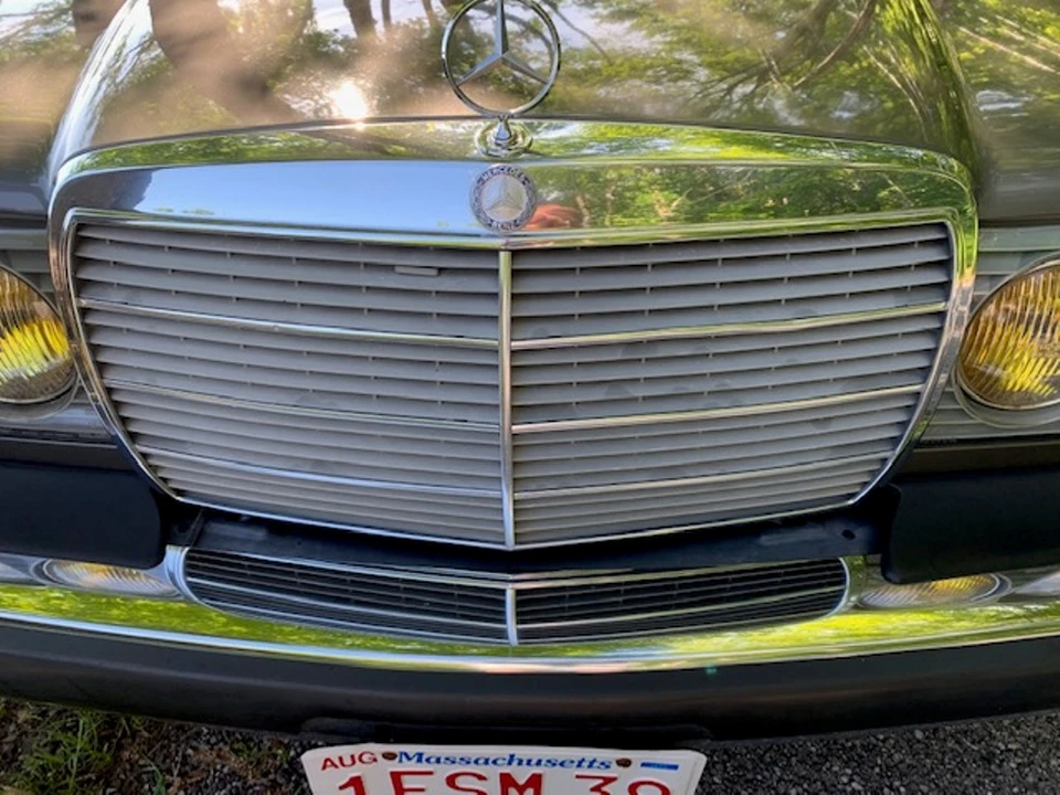 1984 Mercedes-Benz W123 Sedan - Image 21 of 31