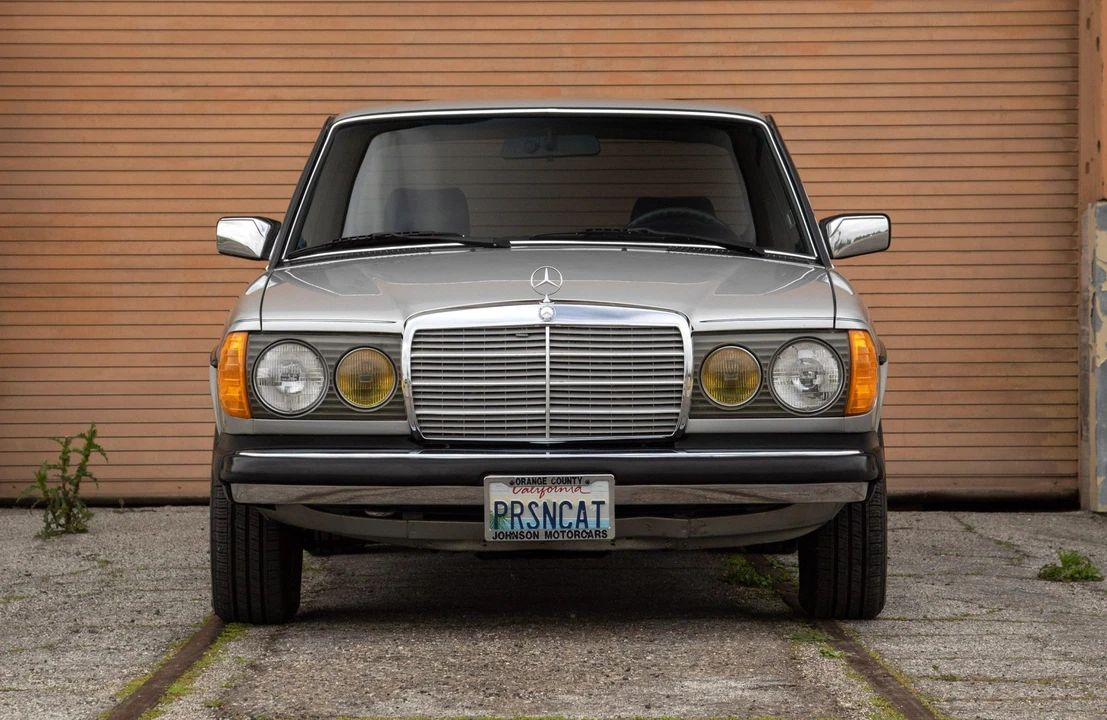 1984 Mercedes-Benz W123 Sedan - Image 3 of 31