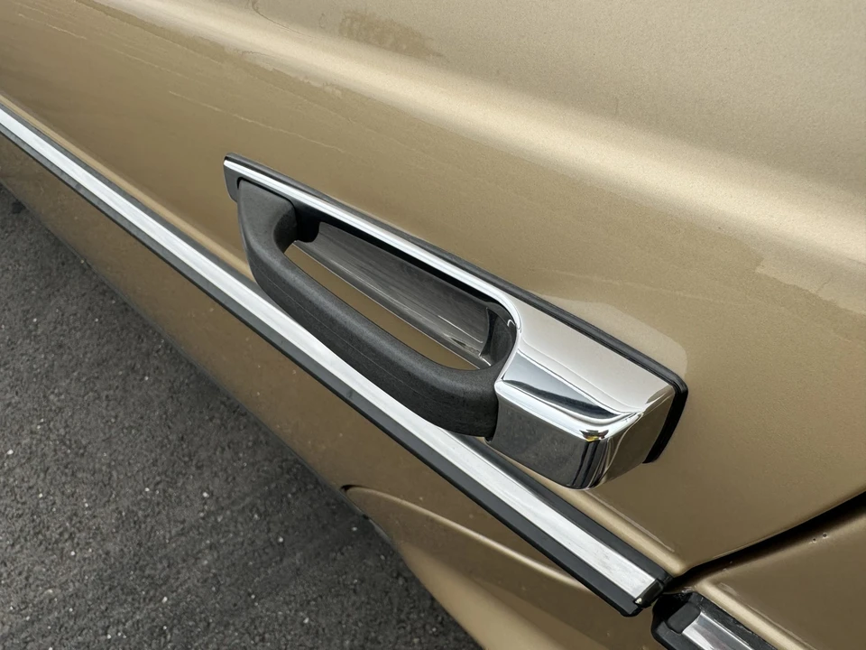 1984 Mercedes-Benz W123 Sedan - Image 28 of 31