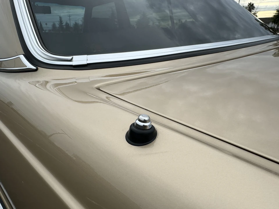 1984 Mercedes-Benz W123 Sedan - Image 30 of 31