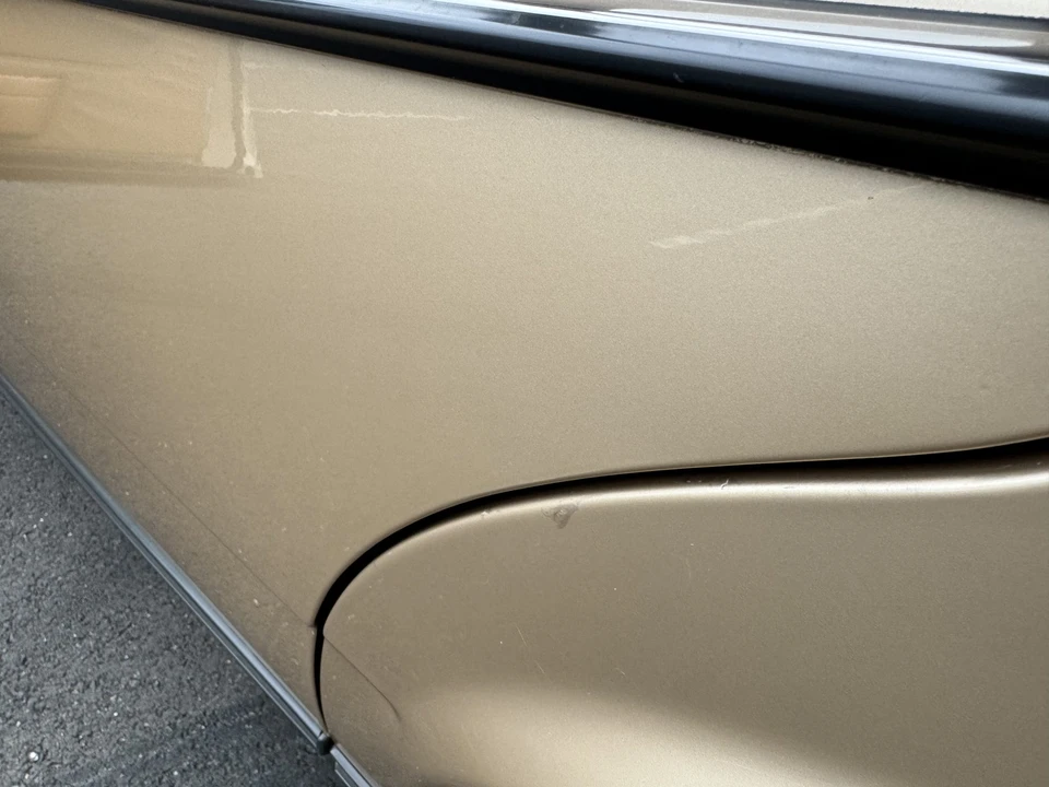 1984 Mercedes-Benz W123 Sedan - Image 29 of 31