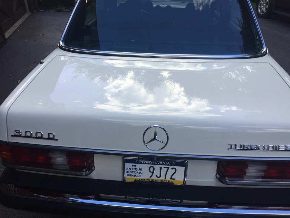 1984 Mercedes-Benz W123 Sedan - Image 16 of 31