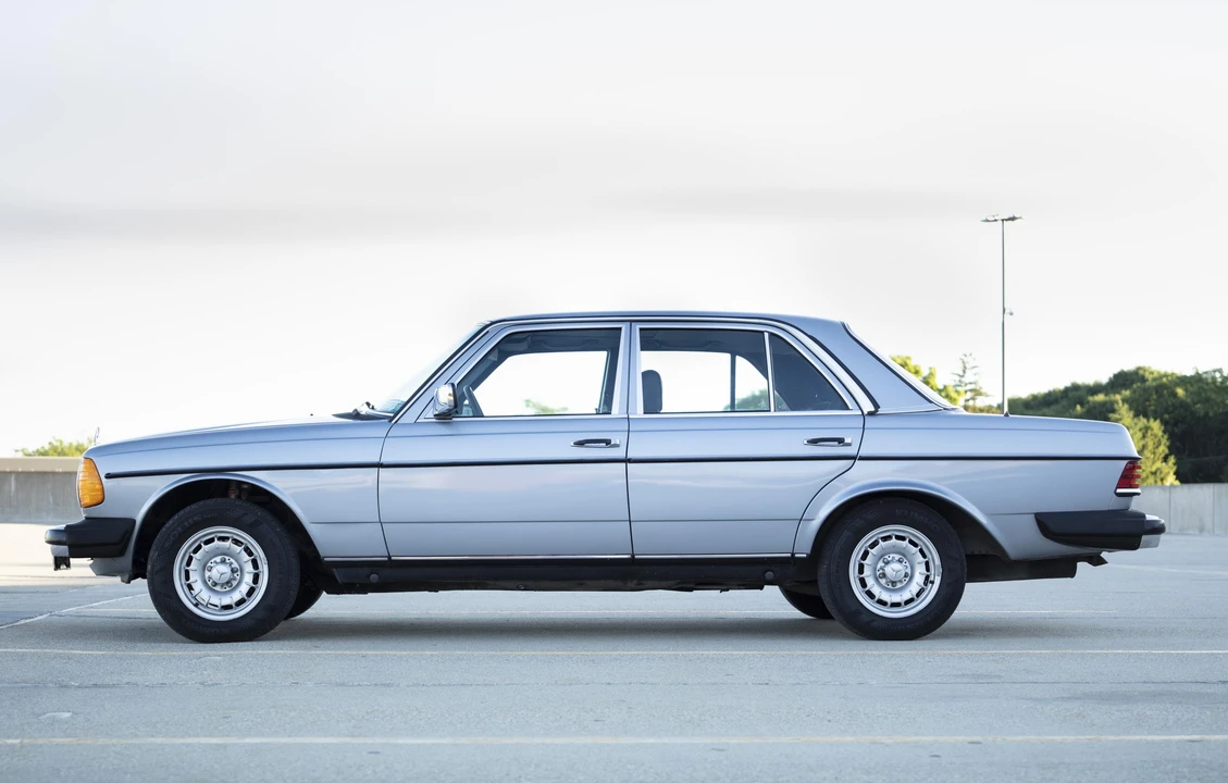 1984 Mercedes-Benz E-Class - Image 4 of 12