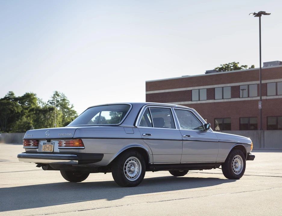 1984 Mercedes-Benz E-Class - Image 6 of 12