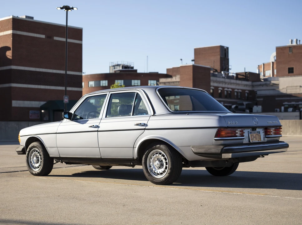 1984 Mercedes-Benz E-Class - Image 5 of 12