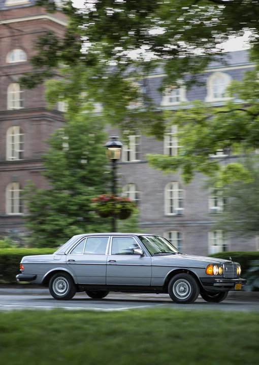 1984 Mercedes-Benz E-Class - Image 12 of 12