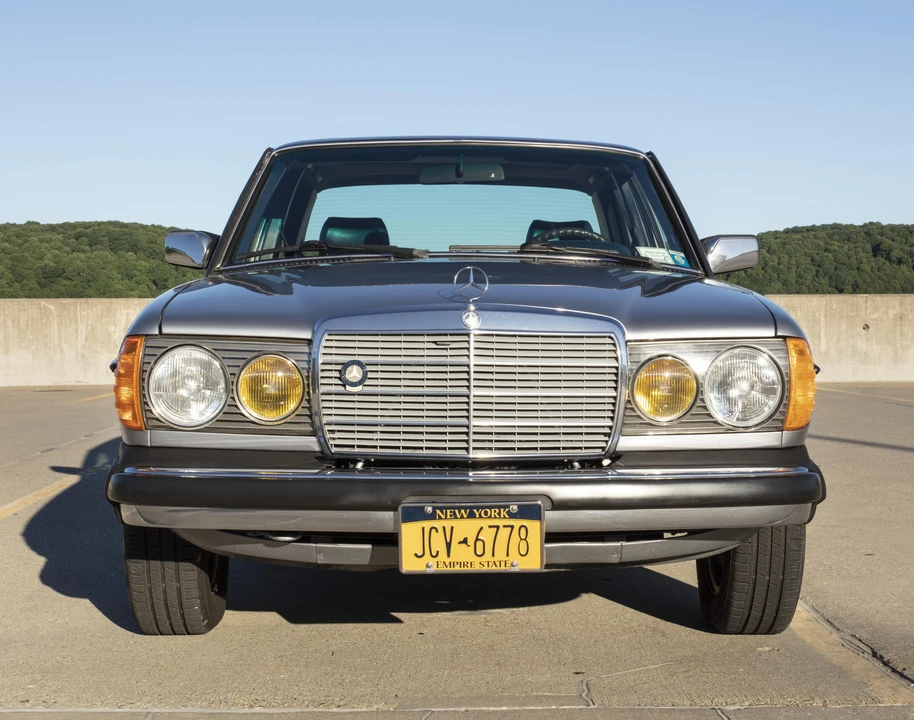 1984 Mercedes-Benz E-Class - Image 7 of 12