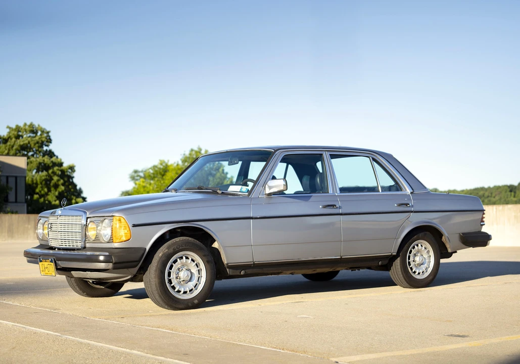 1984 Mercedes-Benz E-Class - Image 2 of 12