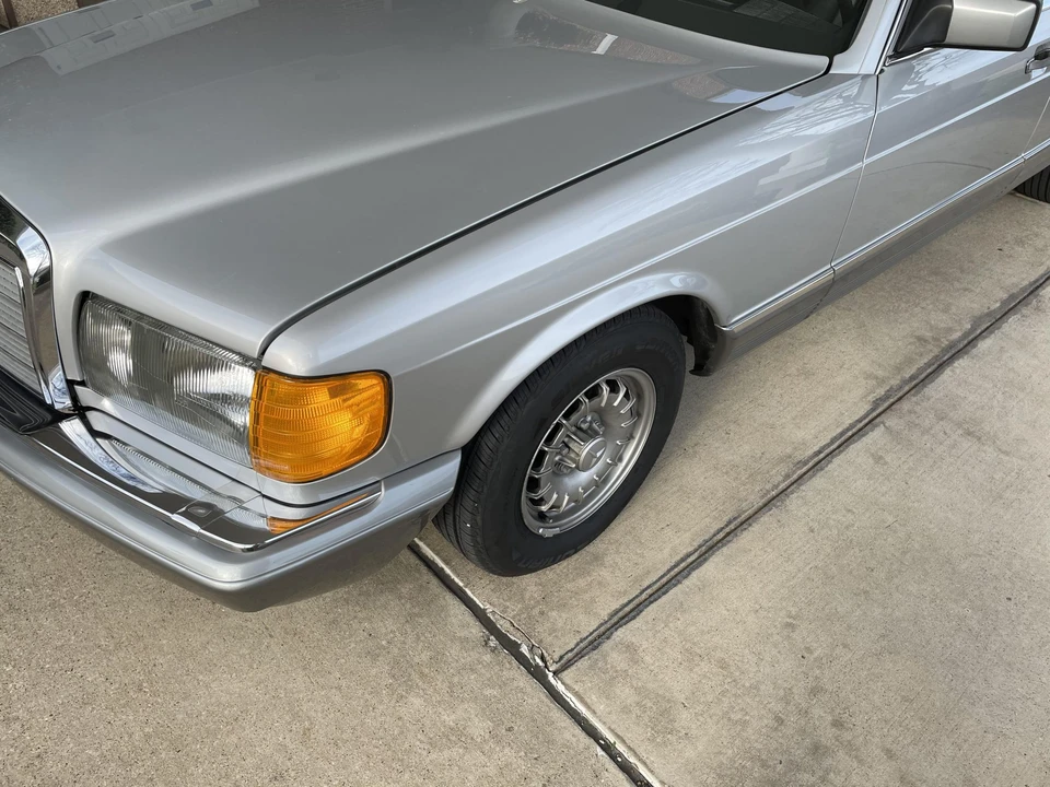 1984 Mercedes-Benz W126 S-Class Sedan - Image 18 of 31