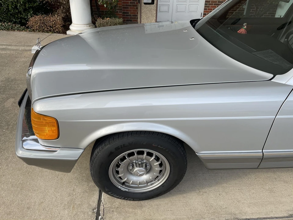 1984 Mercedes-Benz W126 S-Class Sedan - Image 19 of 31
