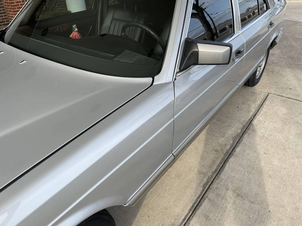 1984 Mercedes-Benz W126 S-Class Sedan - Image 21 of 31