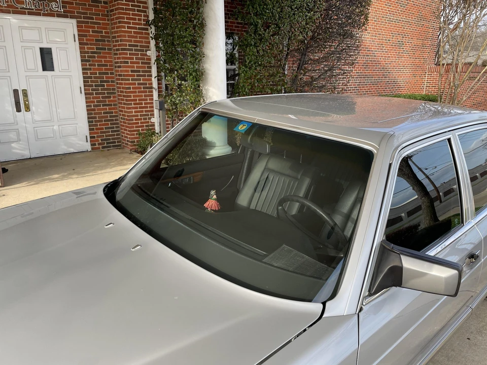 1984 Mercedes-Benz W126 S-Class Sedan - Image 22 of 31