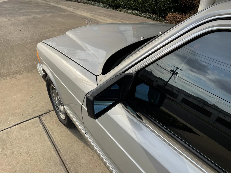 1984 Mercedes-Benz W126 S-Class Sedan - Image 26 of 31