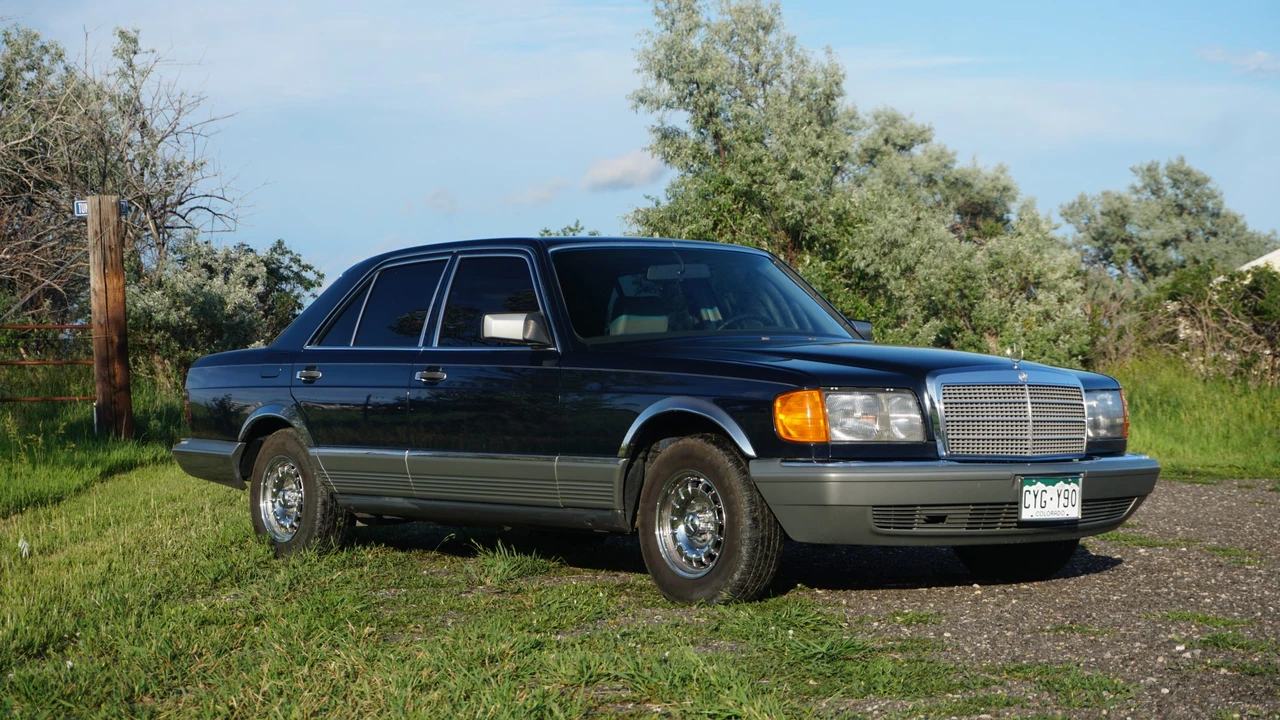 1984 Mercedes-Benz W126 S-Class Sedan - Image 15 of 31