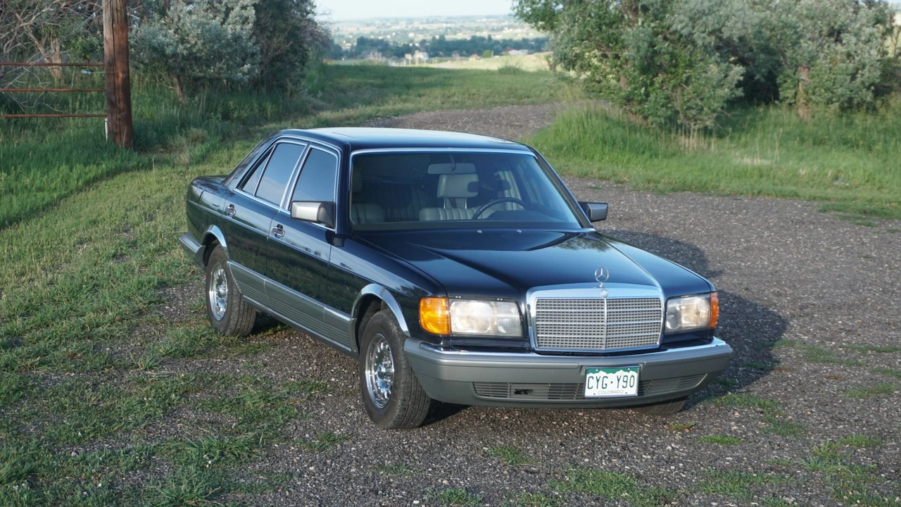 1984 Mercedes-Benz W126 S-Class Sedan - Image 21 of 31