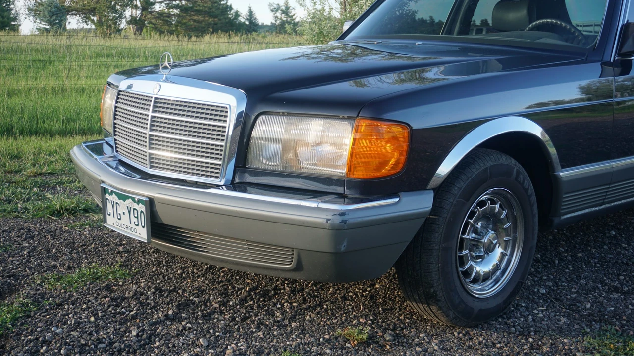 1984 Mercedes-Benz W126 S-Class Sedan - Image 26 of 31