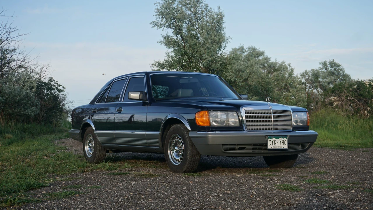 1984 Mercedes-Benz W126 S-Class Sedan - Image 17 of 31