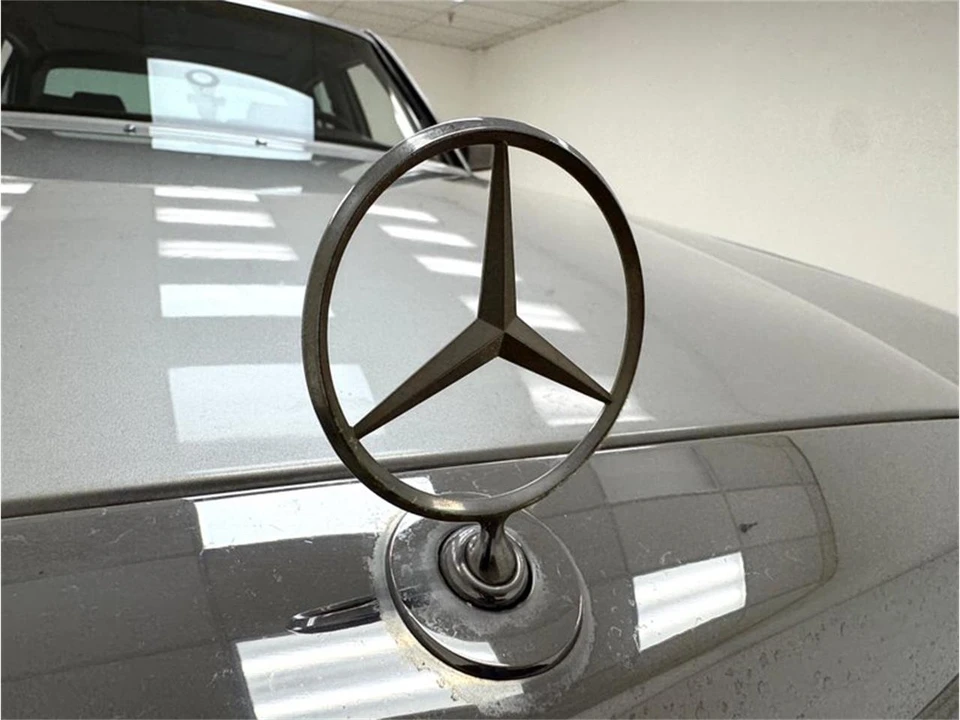 1984 Mercedes-Benz W126 S-Class Sedan - Image 10 of 31
