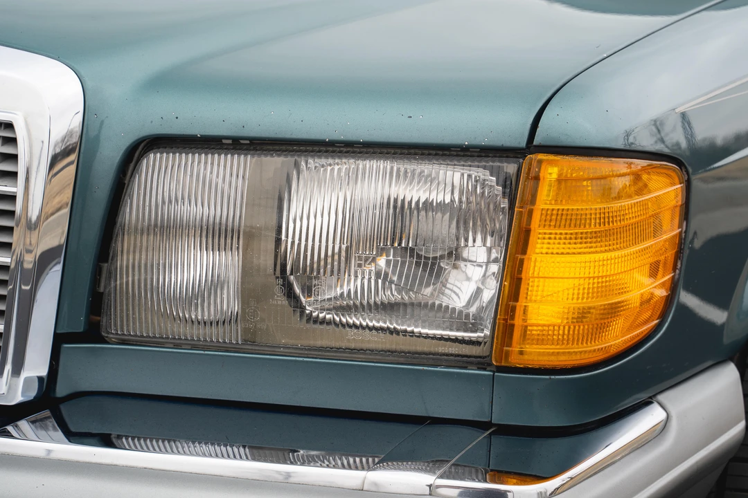 1984 Mercedes-Benz W126 S-Class Sedan - Image 20 of 31