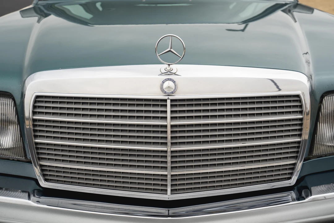 1984 Mercedes-Benz W126 S-Class Sedan - Image 18 of 31