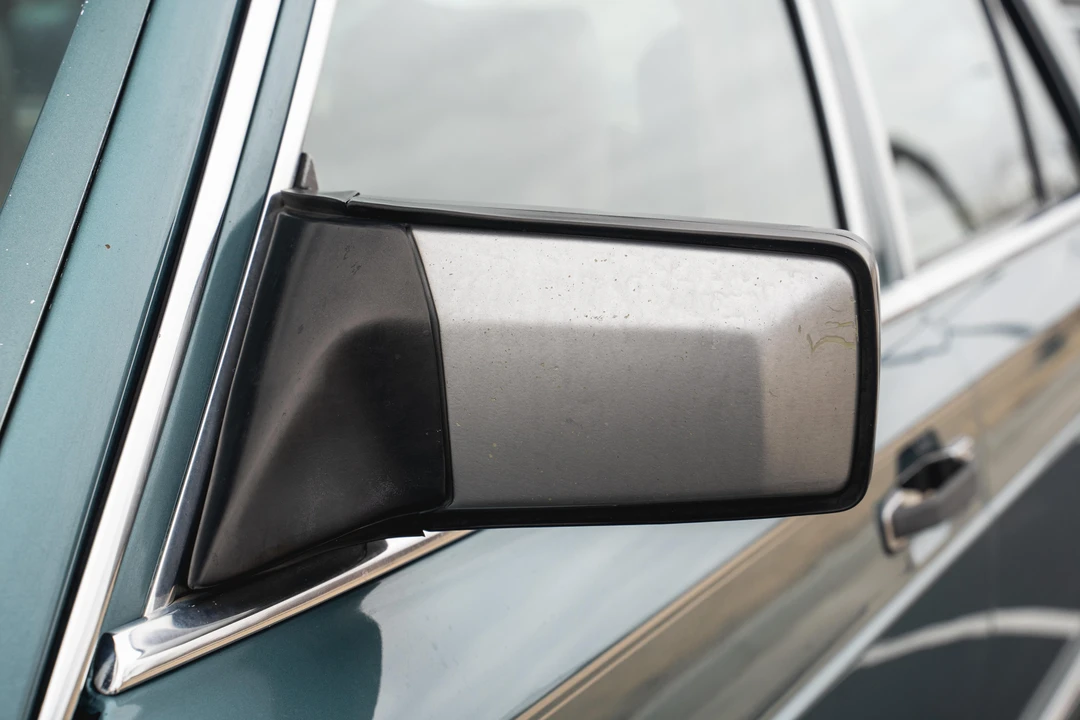 1984 Mercedes-Benz W126 S-Class Sedan - Image 27 of 31