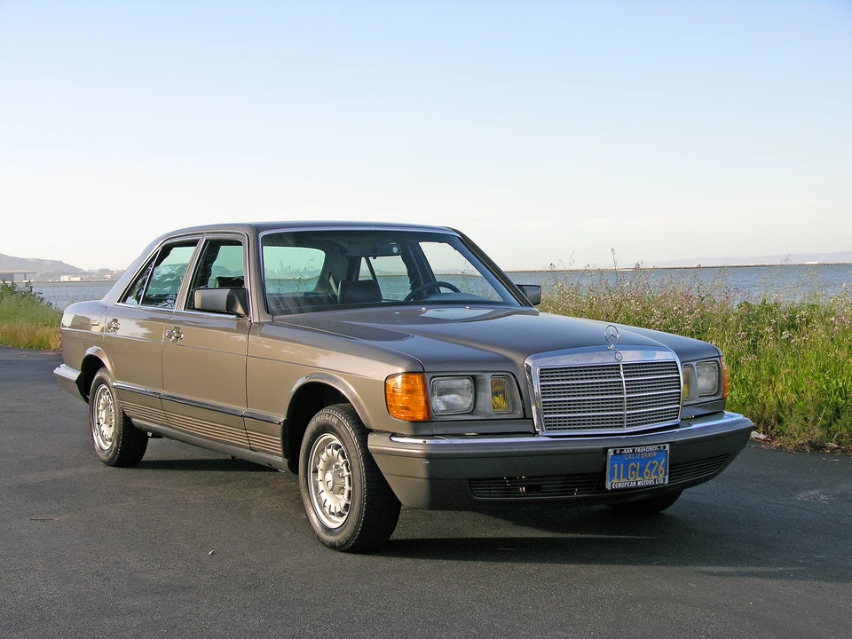 1984 Mercedes-Benz W126 S-Class Sedan - Image 20 of 31