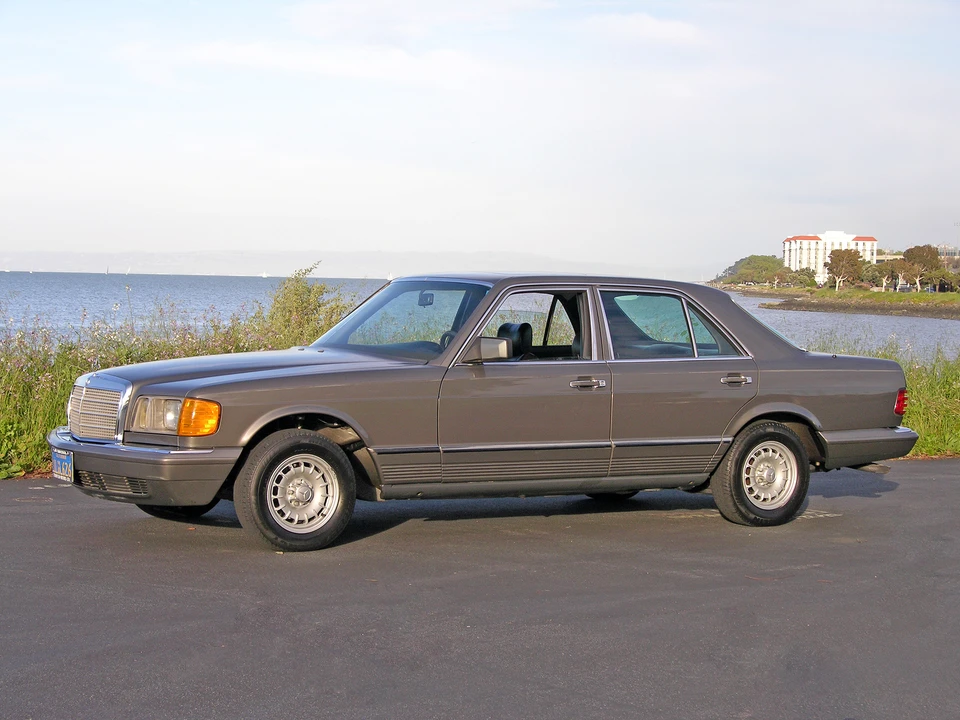 1984 Mercedes-Benz W126 S-Class Sedan - Image 7 of 31