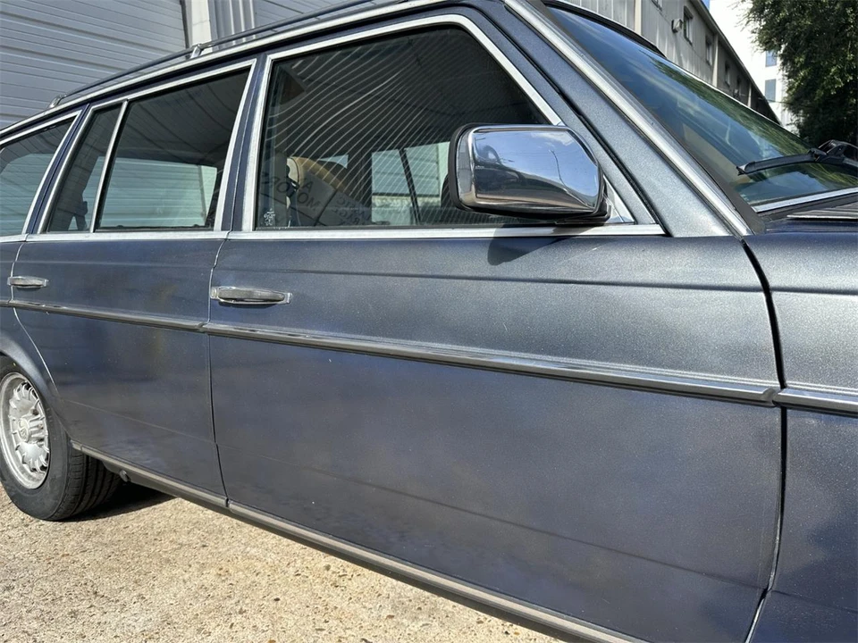 1984 Mercedes-Benz W123 Wagon (S123) - Image 10 of 31