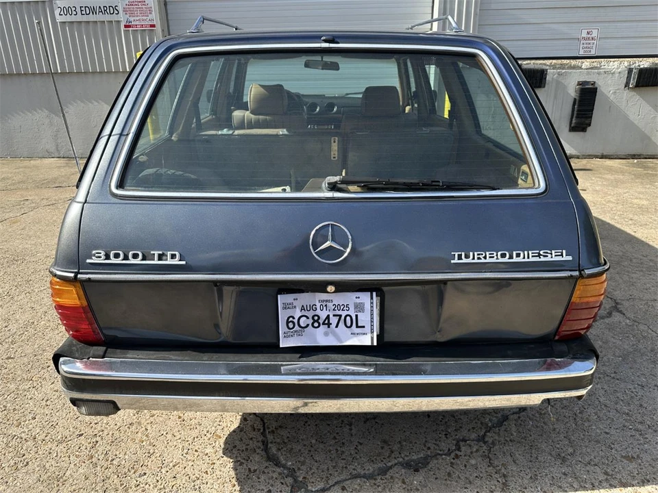 1984 Mercedes-Benz W123 Wagon (S123) - Image 16 of 31