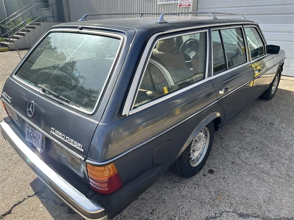 1984 Mercedes-Benz W123 Wagon (S123) - Image 18 of 31