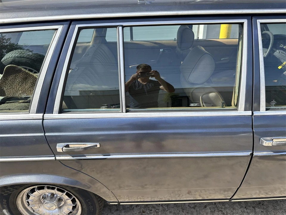1984 Mercedes-Benz W123 Wagon (S123) - Image 28 of 31