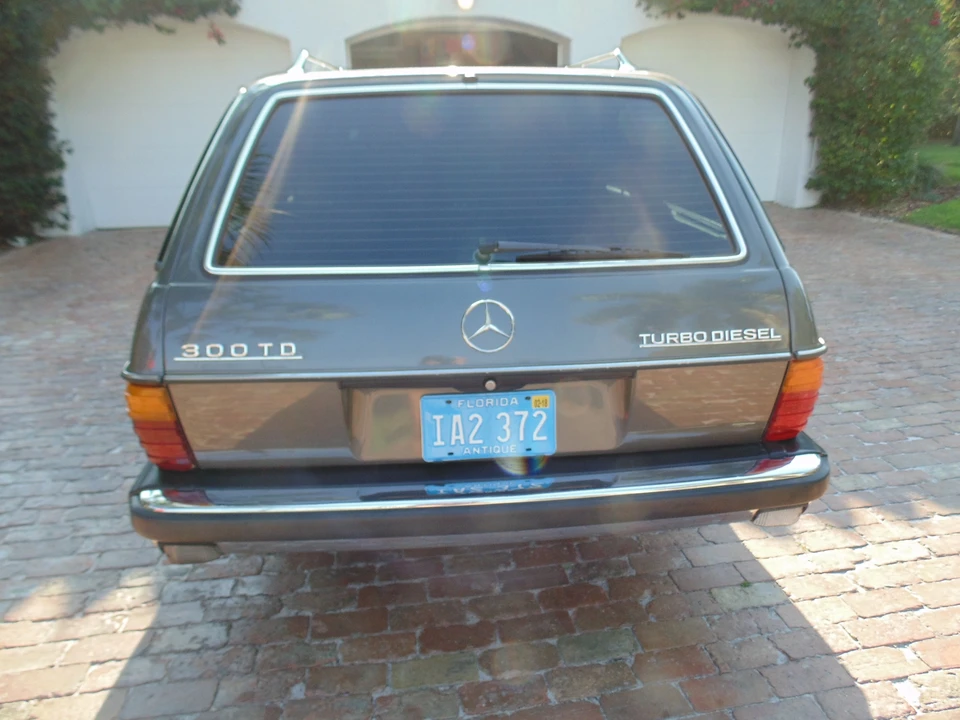 1984 Mercedes-Benz W123 Wagon (S123) - Image 19 of 31