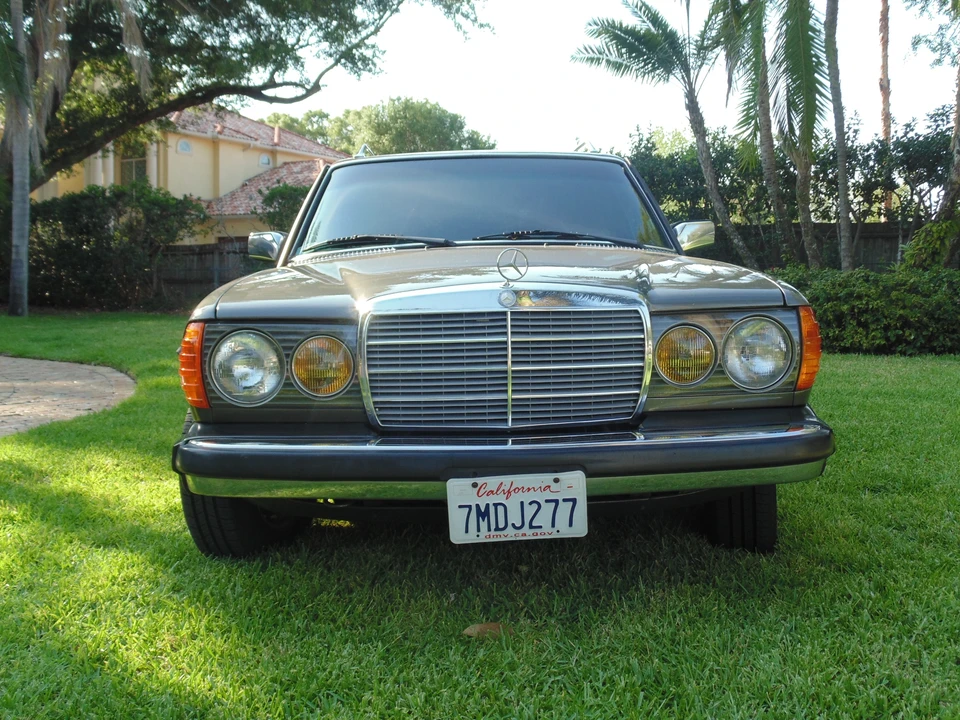1984 Mercedes-Benz W123 Wagon (S123) - Image 7 of 31
