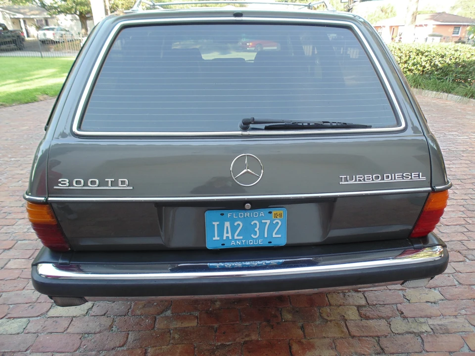 1984 Mercedes-Benz W123 Wagon (S123) - Image 20 of 31