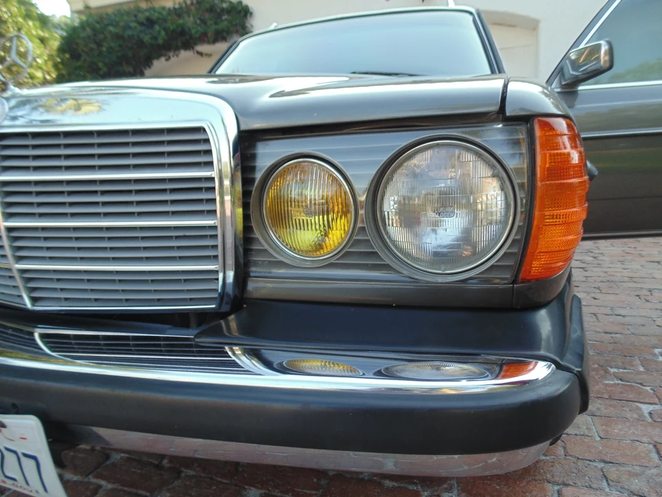 1984 Mercedes-Benz W123 Wagon (S123) - Image 27 of 31