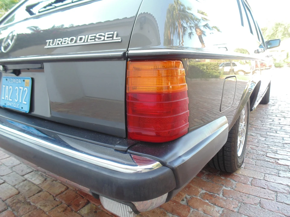 1984 Mercedes-Benz W123 Wagon (S123) - Image 24 of 31
