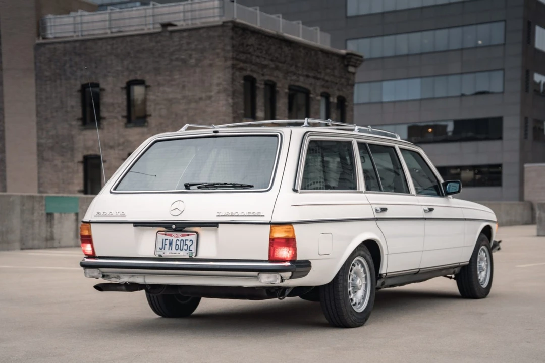 1984 Mercedes-Benz W123 Wagon (S123) - Image 13 of 31