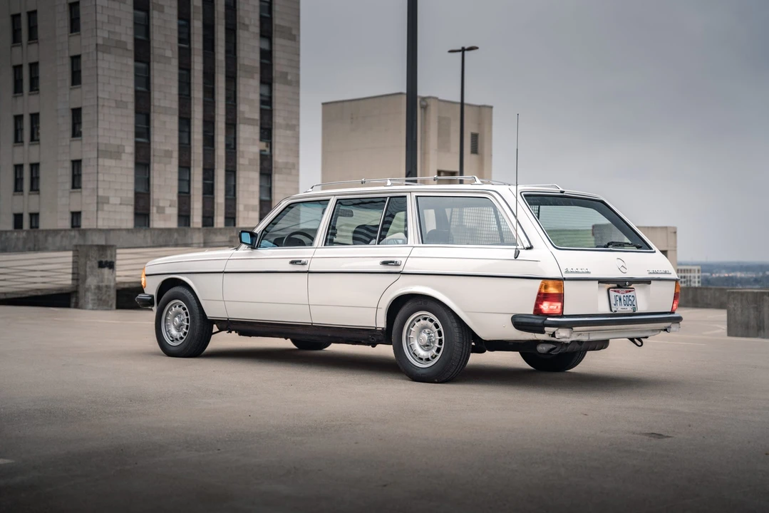 1984 Mercedes-Benz W123 Wagon (S123) - Image 10 of 31