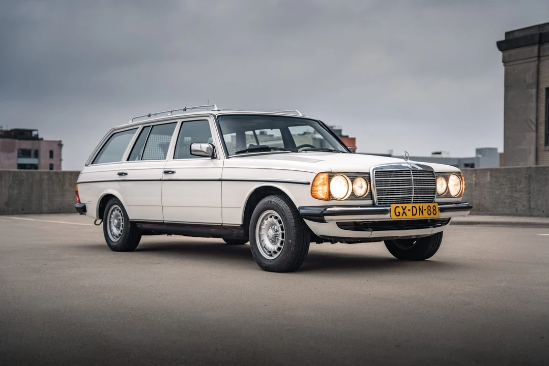 1984 Mercedes-Benz W123 Wagon (S123) - Image 16 of 31