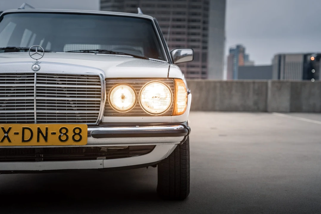 1984 Mercedes-Benz W123 Wagon (S123) - Image 24 of 31