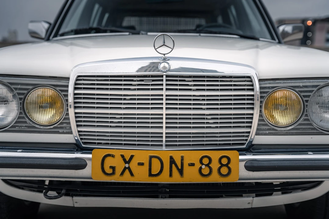 1984 Mercedes-Benz W123 Wagon (S123) - Image 26 of 31