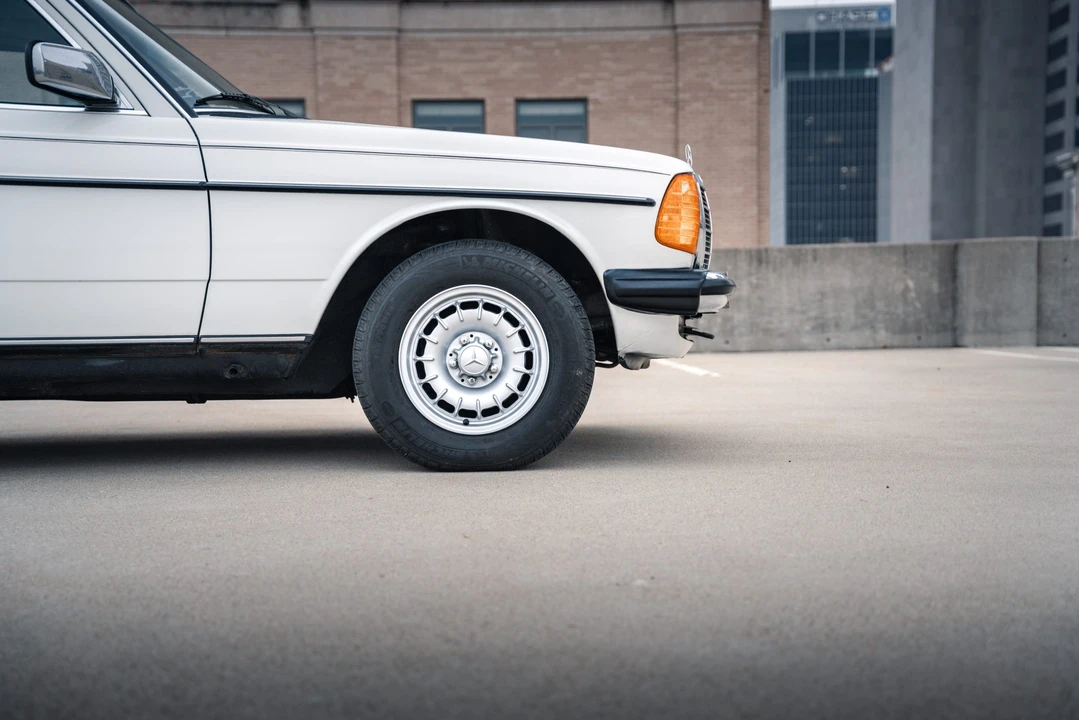 1984 Mercedes-Benz W123 Wagon (S123) - Image 21 of 31