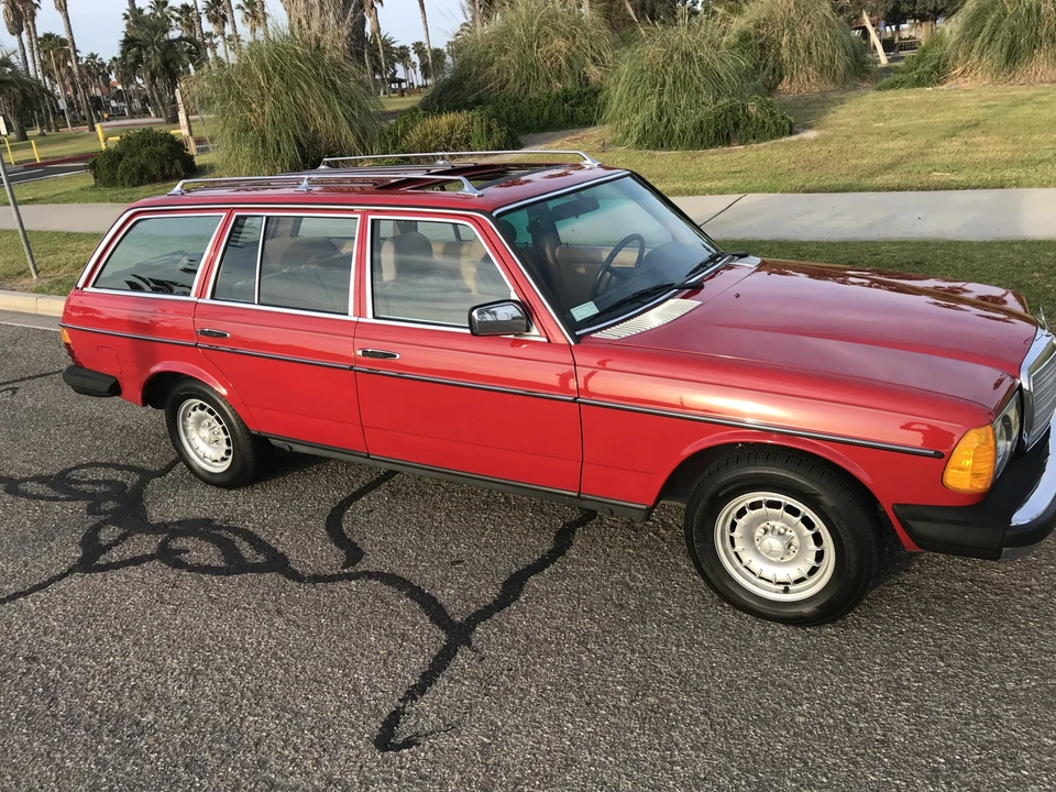 1984 Mercedes-Benz W123 Wagon (S123) - Image 14 of 31