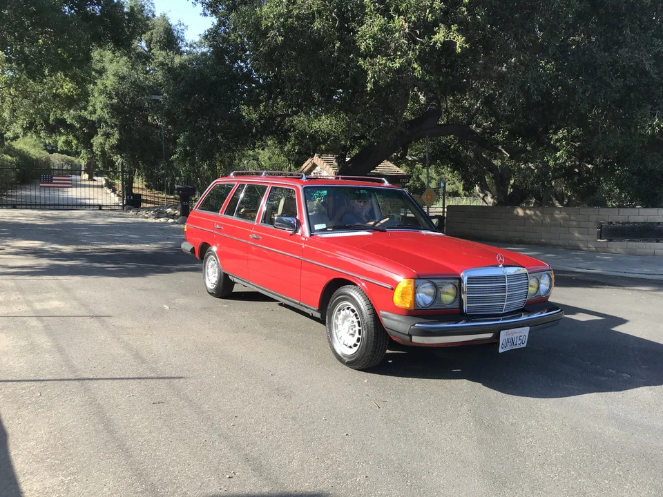1984 Mercedes-Benz W123 Wagon (S123) - Image 19 of 31