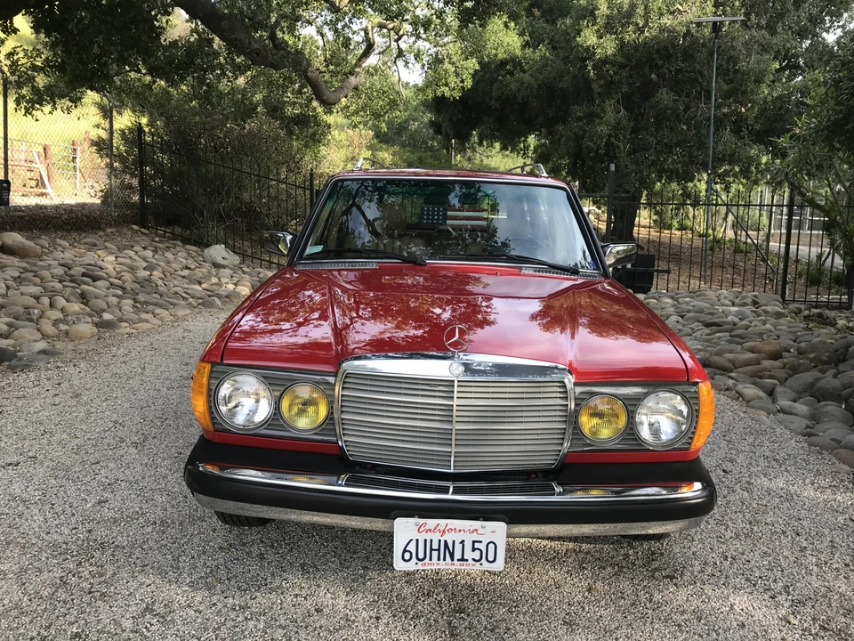1984 Mercedes-Benz W123 Wagon (S123) - Image 25 of 31