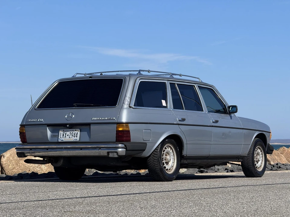 1984 Mercedes-Benz W123 Wagon (S123) - Image 9 of 31