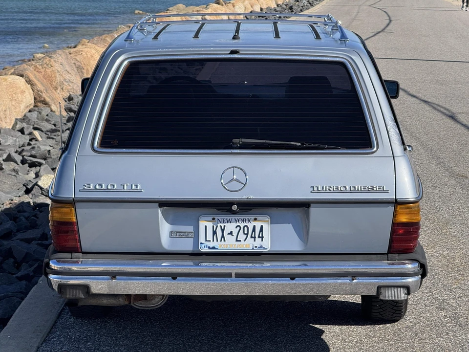 1984 Mercedes-Benz W123 Wagon (S123) - Image 13 of 31