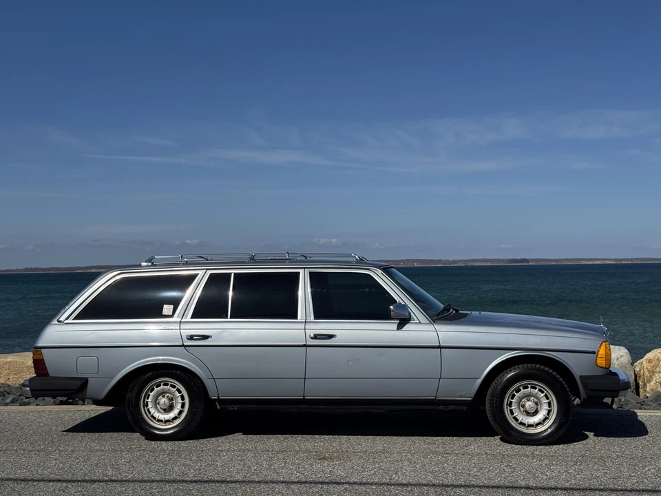 1984 Mercedes-Benz W123 Wagon (S123) - Image 8 of 31